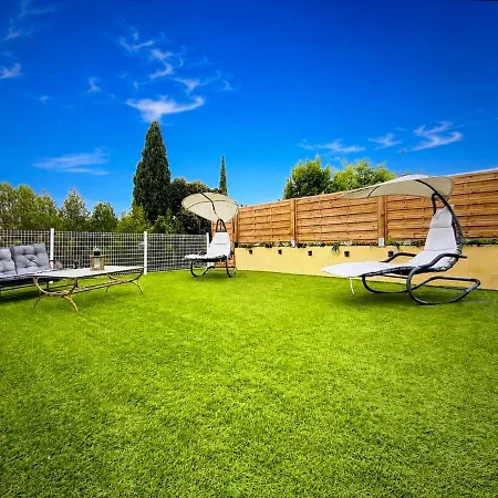 Casa vacanze La Tramontane, Piscine Au Coeur Des Vignes Ouveillan